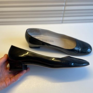 Лакированные лодочки Peter Kaiser 42 на узкую ногу