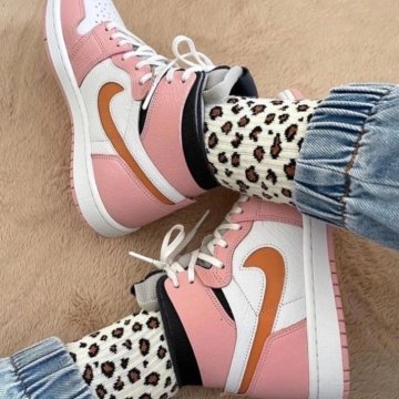 NIKE AIR JORDAN 1 ZOOM AIR