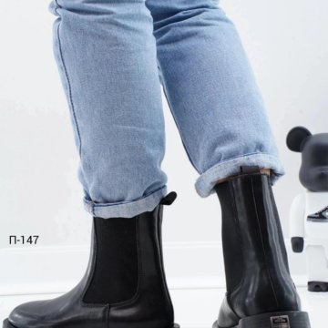 Натуральные демисезонные ботинки Челси Givenchy