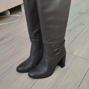 Женские сапоги