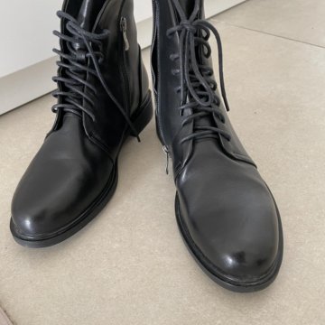 Ботинки женские