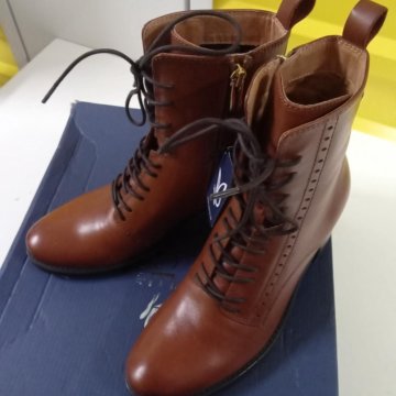 Разм.37. Новые полусапожки Caprice