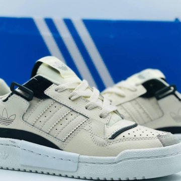 Кроссовки Новые Adidas Forum