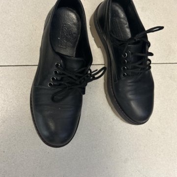 Полуботинки