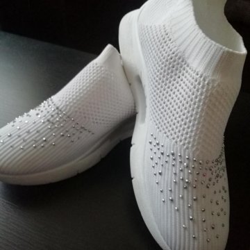 Кроссовки - носок 38разм