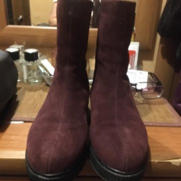 Сапоги демисезонные.