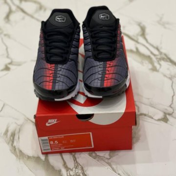 Кроссовки Nike TN