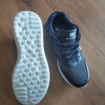 Новые кроссовки