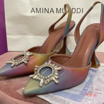 Amina Muaddi Новые радужные туфли