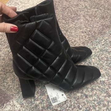 ботильоны stradivarius стеганные