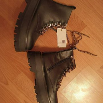 Ботинки на толстой подошве демисезон