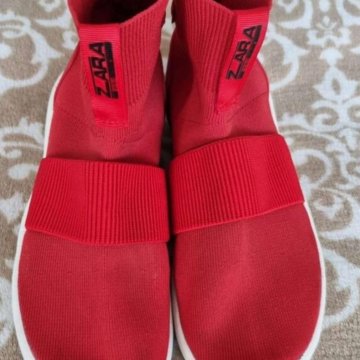 Кроссовки Zara 35 размер