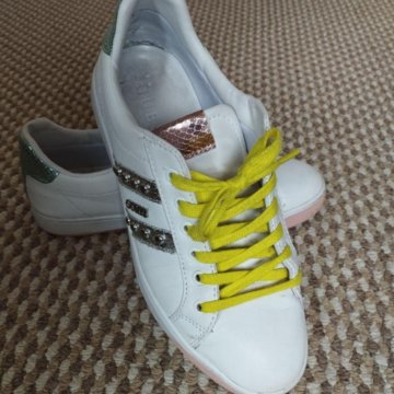 Кроссовки кеды Guess