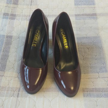 Туфли на каблуке