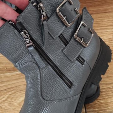 Ботинки женские