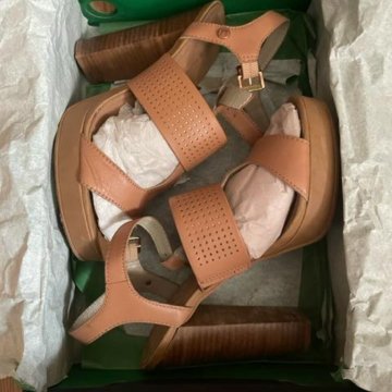 Босоножки Tommy Hilfiger на высоком каблуке