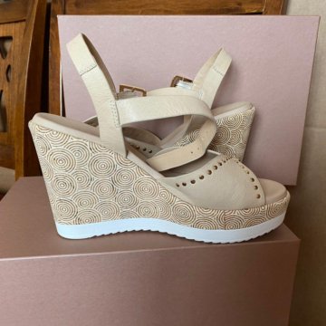 Босоножки женские р.38