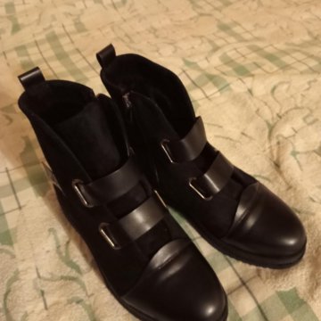 Замшевые полусапожки