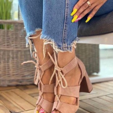 Новые босоножки