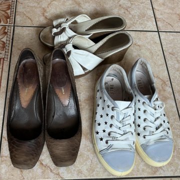 Обувь из натуральной кожи.
