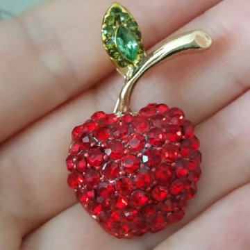 Брошь яблоко