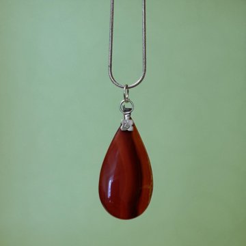 Кулон с натуральным камнем