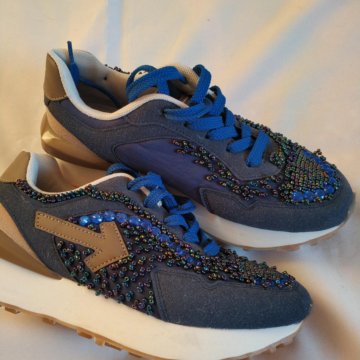 кросовки новые