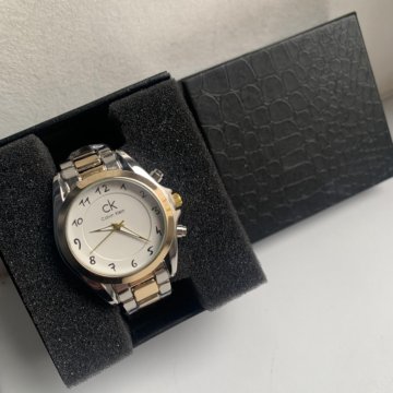 Calvin Klein новые металлические часы