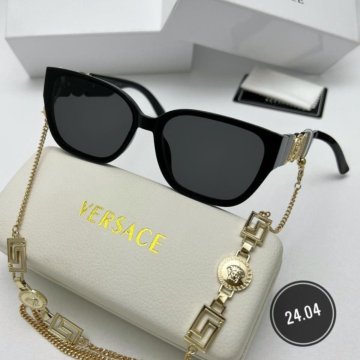 Солнцезащитные очки Versace