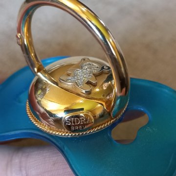 Золотые соска с бриллиантами 750 проба новый