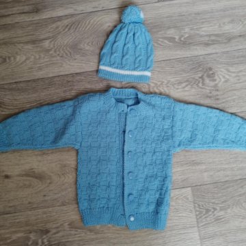 Кофточки вязанные