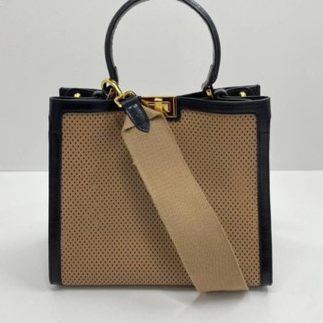 Сумки-шопер Fendi