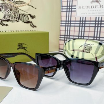 Солнцезащитные очки Burberry
