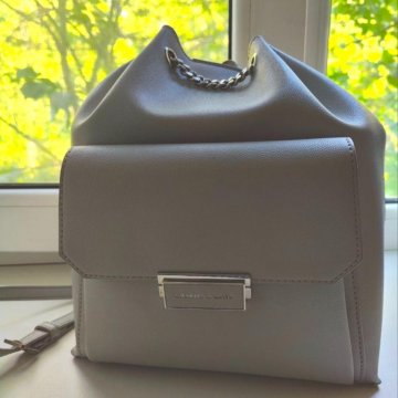 Рюкзак Charles & Keith