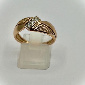  Кольцо золотое 18р, 3,11 го.