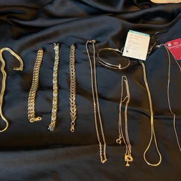 Золото 585 пробы, по 4.000 р/гр