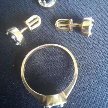 Золотые украшения с сапфирами и бриллиантами