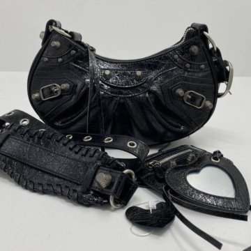 Кожаные Сумки Balenciaga