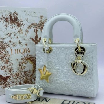 Женские Сумки Dior