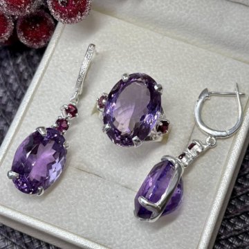 Серебряный комплект с аметистом