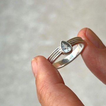 Серебряное кольцо с аквамарином