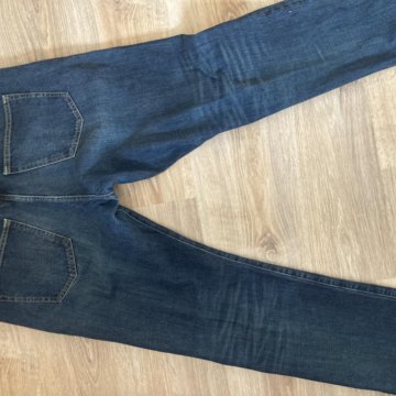 Джинсы