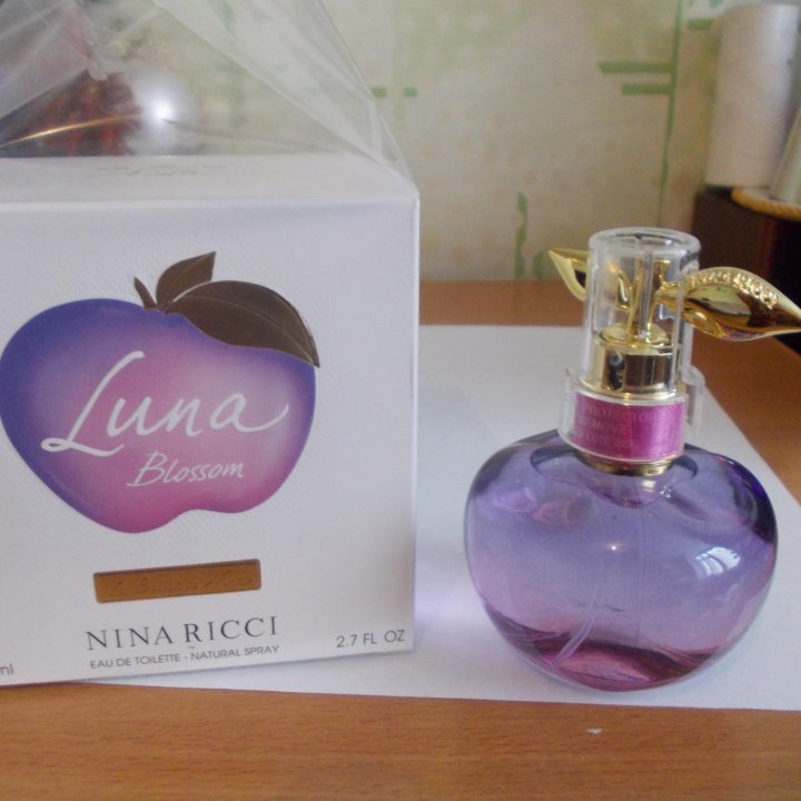 Nina Ricci Luna