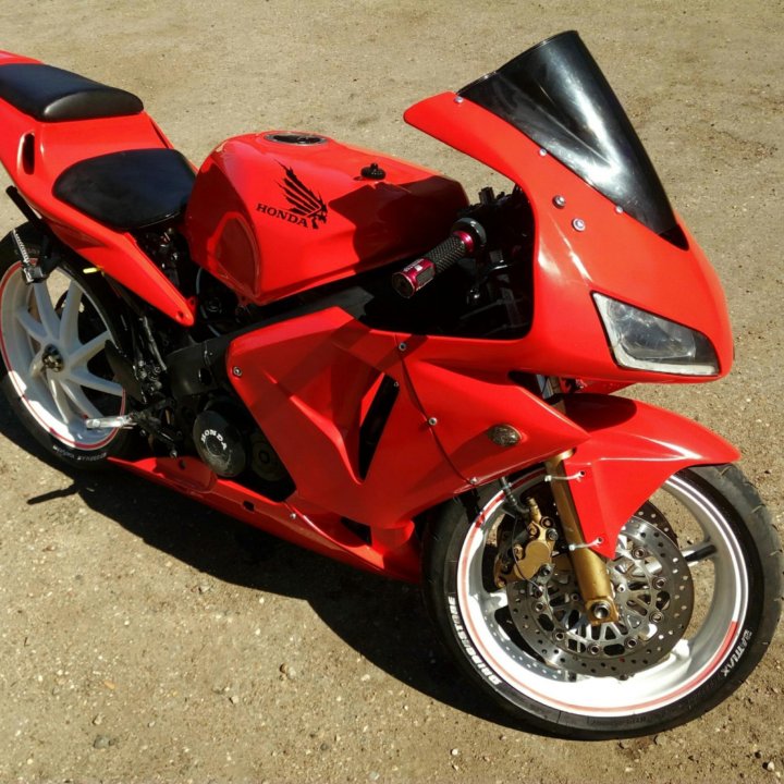 Honda VFR 400 NC30 в разбор