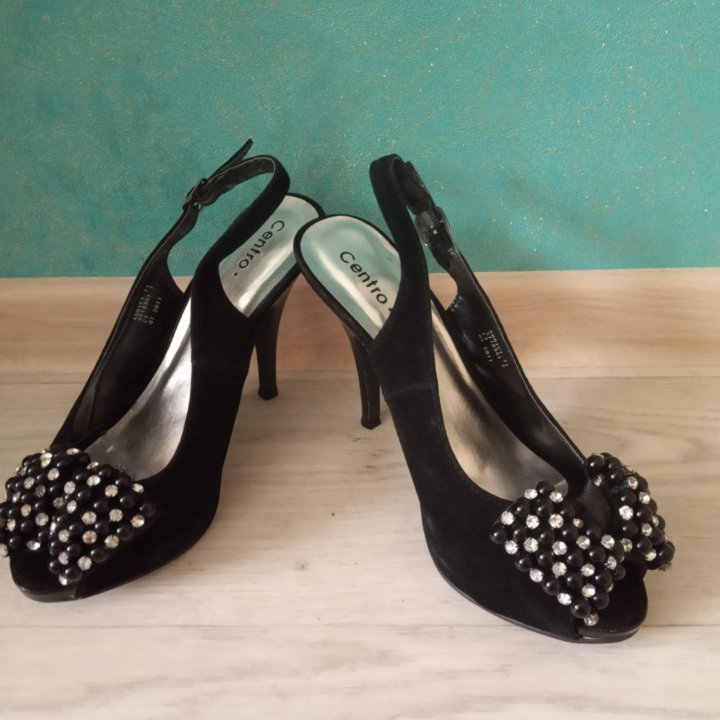 Босоножки с бантом