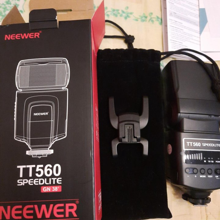 Новая вспышка Neewer TT560