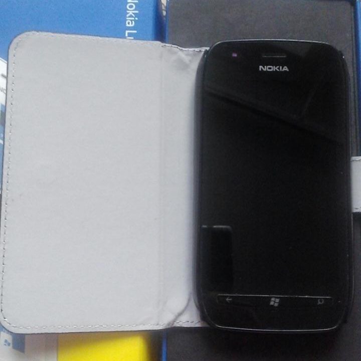 Смартфон Nokia Lumia 710