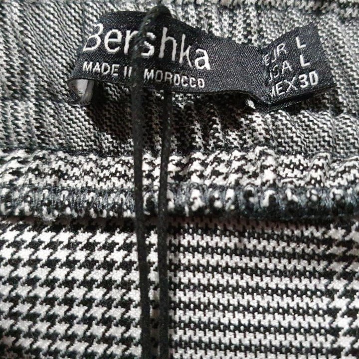 Брюки Bershka L