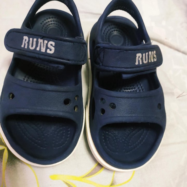 Сандали Runs