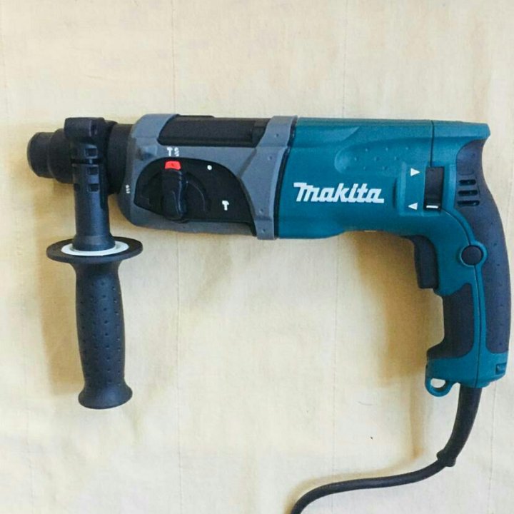 Перфоратор Makita HR2470